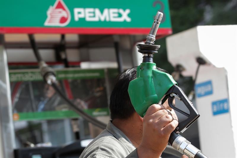 Pemex coloca deuda por 450 millones de libras esterlinas